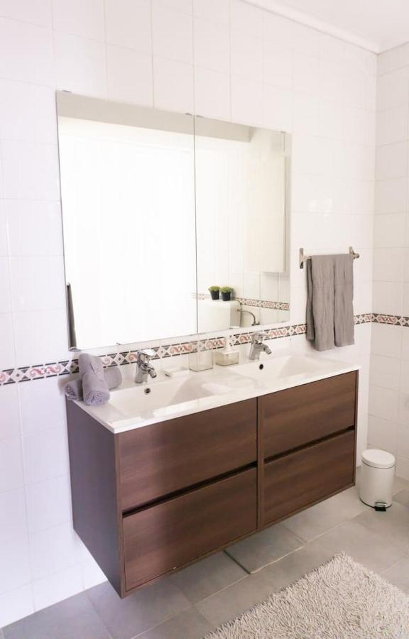 Апартаменти 8Rooftop - T2 Com Terraco E Vista Para As Salinas! Авейру Екстер'єр фото