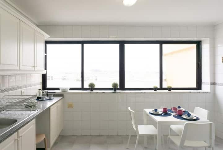 Апартаменти 8Rooftop - T2 Com Terraco E Vista Para As Salinas! Авейру Екстер'єр фото